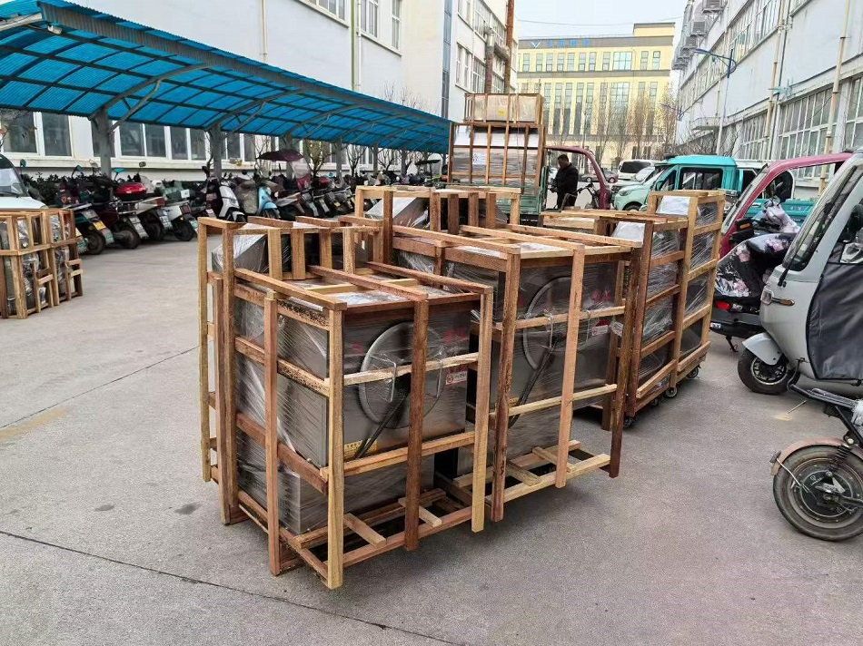 許昌智工電磁炒貨機(jī)繼續(xù)發(fā)貨全國(guó)各地