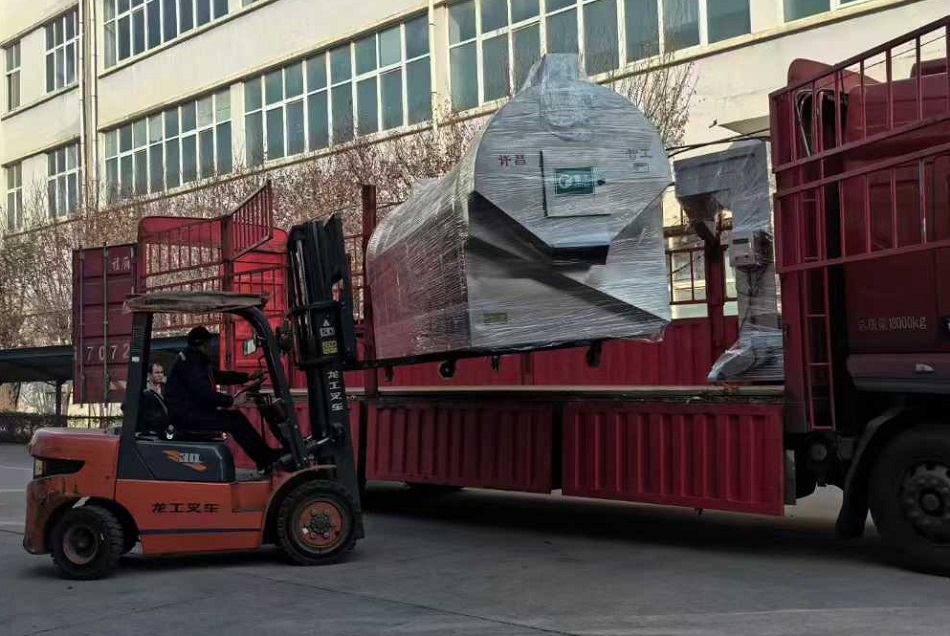 重慶客戶(hù)訂購(gòu)的流水線(xiàn)電磁炒貨機(jī)和烘干機(jī)裝車(chē)發(fā)貨